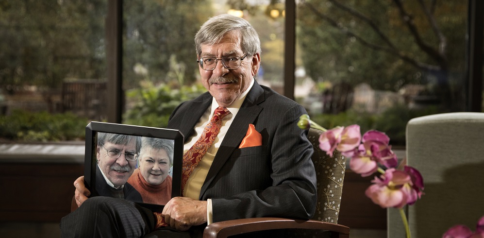 Walter Clare made a planned gift to the UK Markey Cancer Foundation in honor of his late wife, Lisa, who had peritoneal cancer and was treated at the UK Markey Cancer Center.