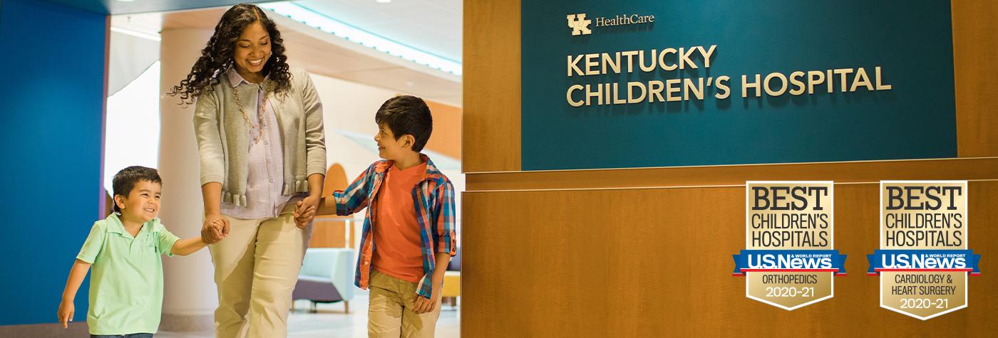 Family entering Kentucky Children's Hospital